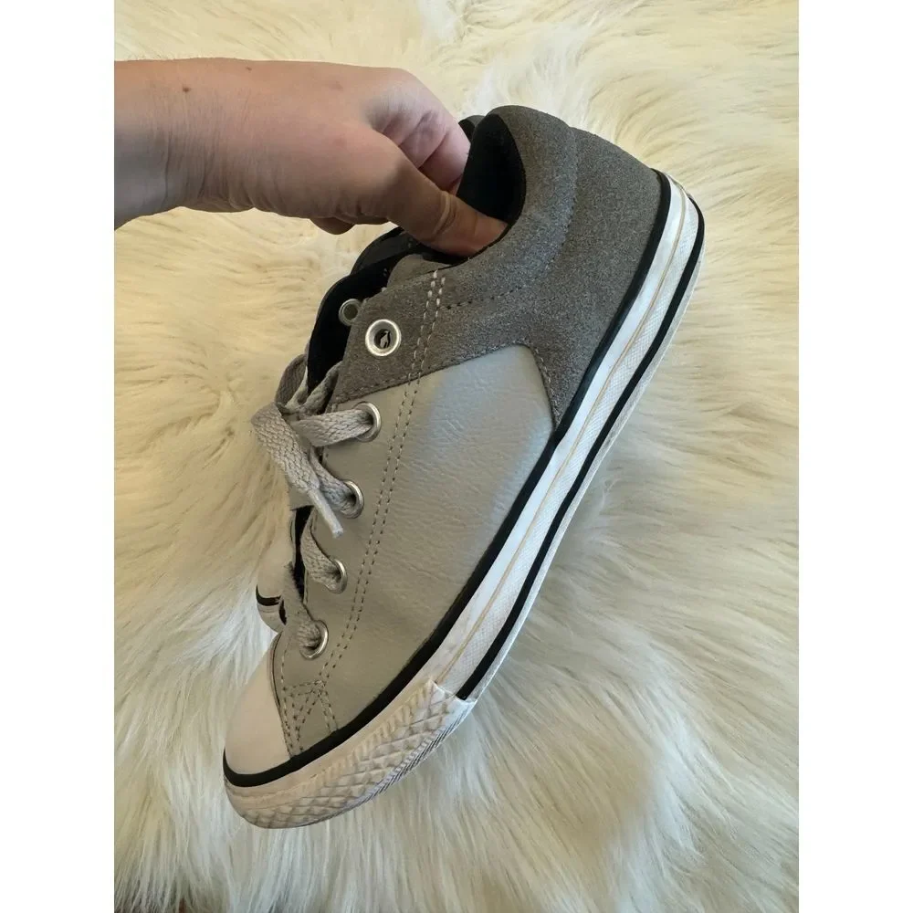 Converse grey two